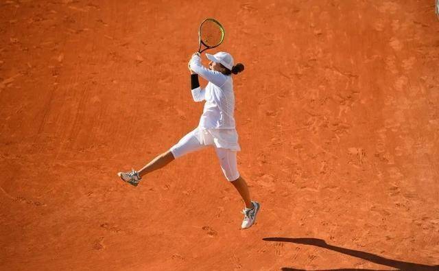 发生在不同 发生在不同