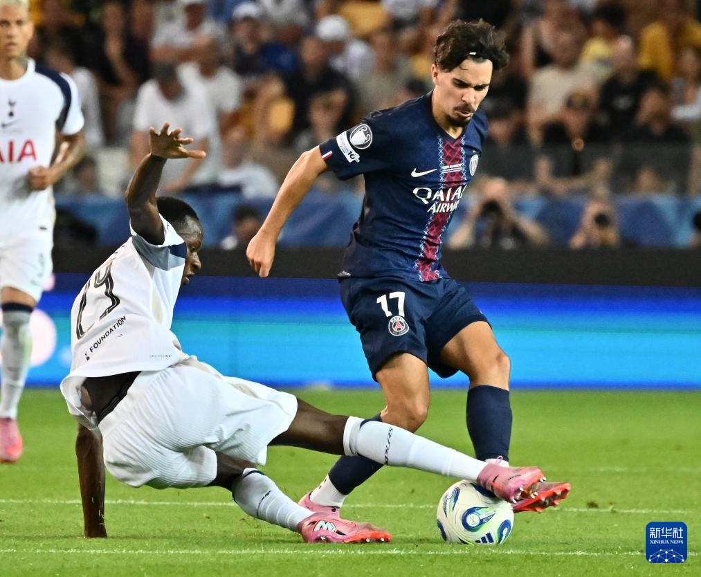 健的防守能 健的防守能