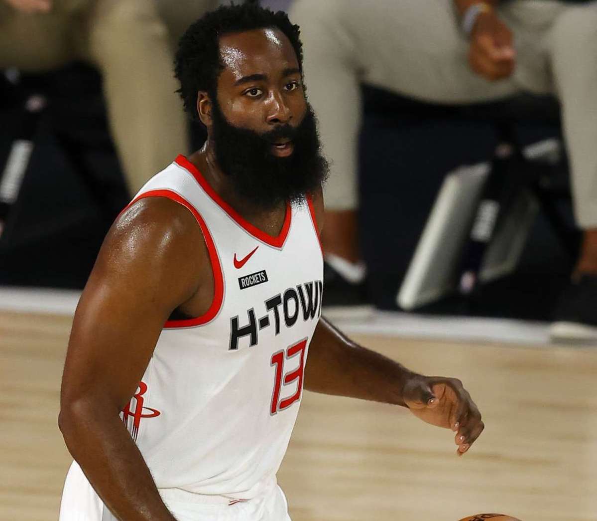 尤其是在比 尤其是在比